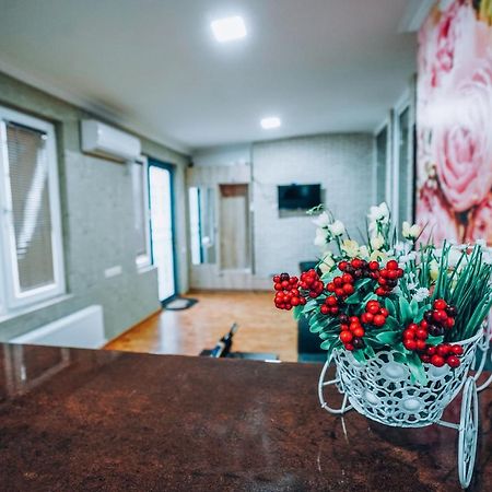 Second House Rustaveli Apartment Tbilisi Exterior photo